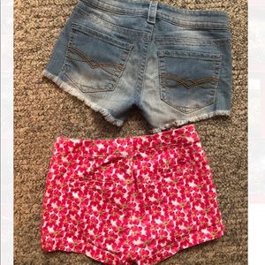 Abercrombie & Fitch Shorty Shorts sz 0 / 1